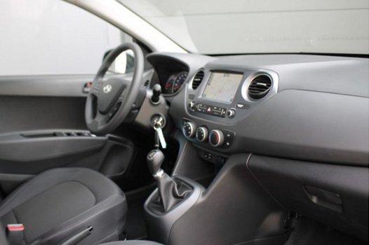 Hyundai i10 - 1.0i COMFORT + NAV (Smart Pack) | MY19 | Rijklaarprijs | Direct uit voorraad | € 1500 - 1