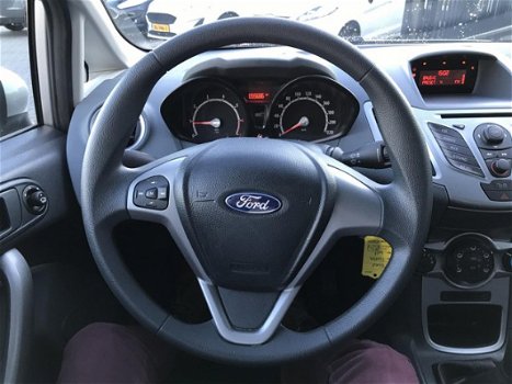 Ford Fiesta - 1.25 60pk 5-deurs Limited || Airco + Winterbanden - 1