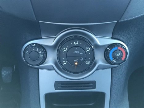 Ford Fiesta - 1.25 60pk 5-deurs Limited || Airco + Winterbanden - 1
