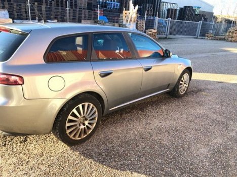 Alfa Romeo 159 Sportwagon - 1.9 JTD Distinctive - 1