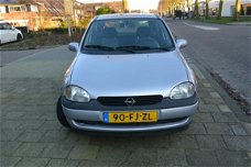 Opel Corsa - 1.2i-16V Strada Cool MET JAAR APK AUTOMAAT