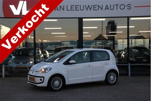 Volkswagen Up! - 1.0 high up BlueMotion | Airco | Navigatie | APK 04-12-2020 | - 1