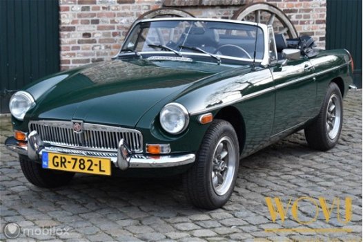 MG B type - cabriolet met soft en hardtop - 1