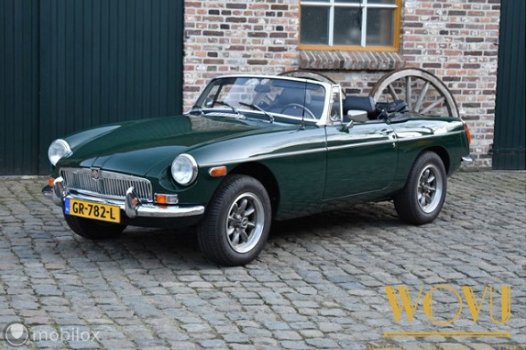 MG B type - cabriolet met soft en hardtop - 1