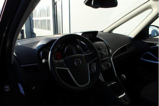 Opel Zafira - 1.4 T 120PK BERLIN | Navi | Trekhaak | PDC | 5p | Bluetooth - 1