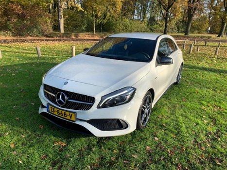 Mercedes-Benz A-klasse - 180 Amg wit 18 inch led Edition EINDEJAARS AANBIEDING - 1