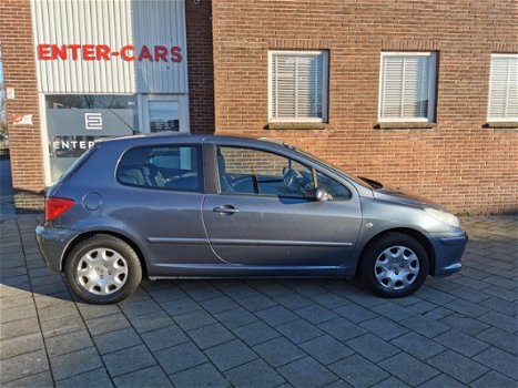 Peugeot 307 - 1.6-16V XS NIEUW APK 01-'21/AIRCO/CRUISE/ELEK.PAKKET/NAP - 1