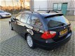 BMW 3-serie Touring - 318i Business Line Goed rijdende 3 Serie Dealer onderhouden met nap, BUITENOM - 1 - Thumbnail