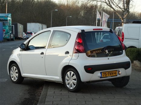 Peugeot 107 - 1.0 Access Accent - AIRCO - 1e EIG - DEALER OND - 5 DEURS - 2 SLEUTELS - 1