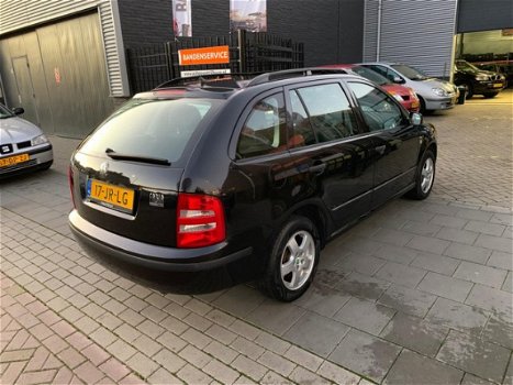 Skoda Fabia Combi - 1.4 Elegance Schuifdak Airco NAP APK 1 Jaar - 1