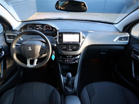 Peugeot 208 - 1.2 Puretech 82pk Blue Lease Allure | Navigatie | Climate control | Parkeersensoren ac - 1