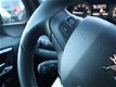 Peugeot 208 - 1.2 Puretech 82pk Blue Lease Allure | Navigatie | Climate control | Parkeersensoren ac - 1 - Thumbnail