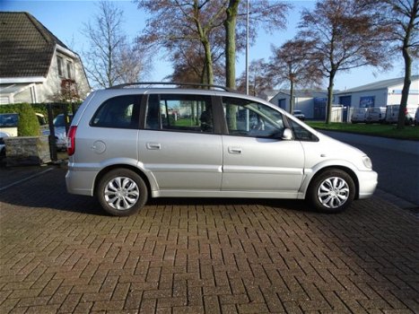 Opel Zafira - 2.2-16V Design Edition - 1