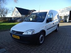 Opel Combo - 1.3 CDTi Comfort lage km stand met n.a.p