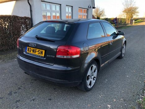 Audi A3 - 2.0 TDI Ambiente - 1