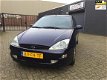 Ford Focus - 1.8-16V Ghia Airco Elek. Ramen LM-Wielen NAP - 1 - Thumbnail