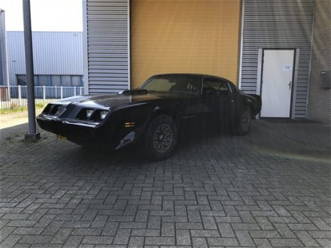 Pontiac Firebird - Trans AM Firebird Barn Find Smokey and the Bandit - 1