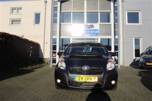 Toyota Yaris - 1.3 VVTi Dynamic Automaat Airco Super luxe Nwst - 1