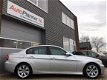 BMW 3-serie - 330i xDrive Unieke kmstand Dealer onderhouden - 1 - Thumbnail