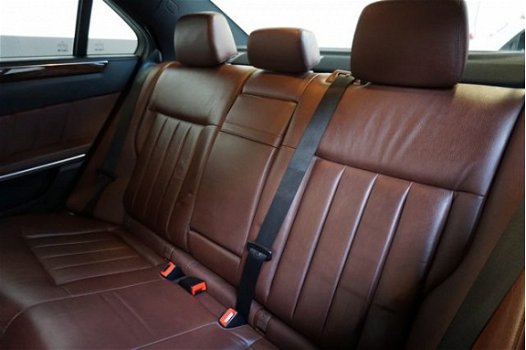 Mercedes-Benz E-klasse - 200 Ambition Elegance Automaat. Lederen Bekleding. NAP - 1