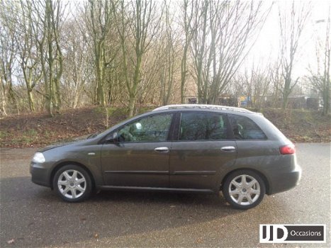 Fiat Croma - 2.2 - 1