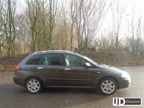 Fiat Croma - 2.2 - 1