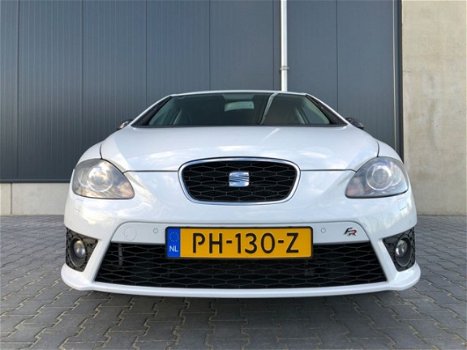 Seat Leon - 2.0 TDI FR Schuifdak Navigatie Sportstoelen Xenon Cruise control Climate control - 1