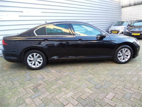 Volkswagen Passat - 2.0 TDI Business Edition - 1