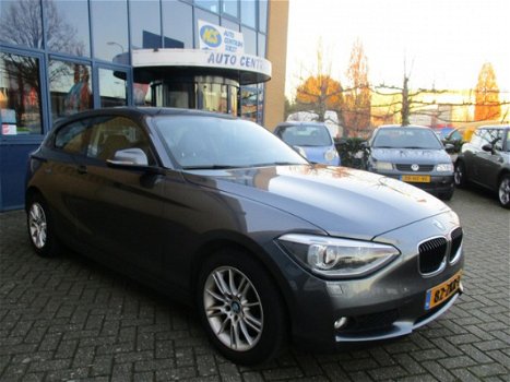 BMW 1-serie - 114i Business+ Leder/PDC/Navi/sportbak - 1