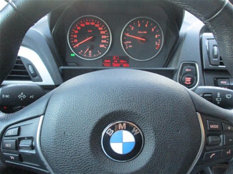 BMW 1-serie - 114i Business+ Leder/PDC/Navi/sportbak - 1