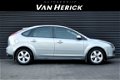 Ford Focus - 1.6-16V First Edition Airco / Cruise / NAP - 1 - Thumbnail