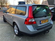 Volvo V70 - 2.4 D5 Kinetic Automaat