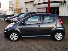 Peugeot 107 - Active 1.0