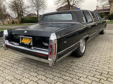 Cadillac Fleetwood Brougham - 1