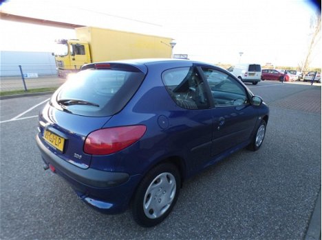 Peugeot 206 - 1.4 XR 1 JAAR APK / Elek ramen / - 1