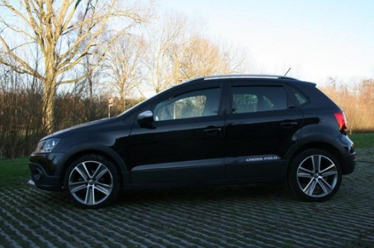 Volkswagen Polo - 1.2 TSI BlueMotion Highline Cross - 1