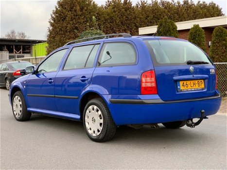 Skoda Octavia Combi - 1.6 Comfort - 1