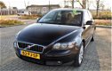 Volvo S40 - 2.4 Summum *NETTE AUTO RIJDT/SCHAKELT GOED*APK 07-2020 - 1 - Thumbnail