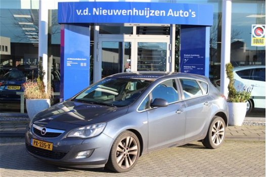 Opel Astra - 1.6 Cosmo Automaat Sportinterieur 18 Inch lmv Cruise Control parkeer sensoren v+a 0492- - 1