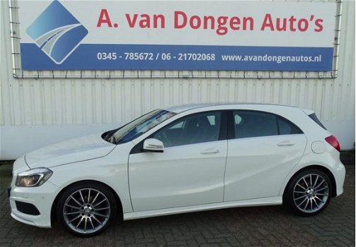 Mercedes-Benz A-klasse - A 180 AMG-Line, PDC, Navi, Xenon, DealerOH - 1