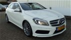 Mercedes-Benz A-klasse - A 180 AMG-Line, PDC, Navi, Xenon, DealerOH - 1 - Thumbnail