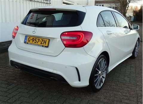 Mercedes-Benz A-klasse - A 180 AMG-Line, PDC, Navi, Xenon, DealerOH - 1