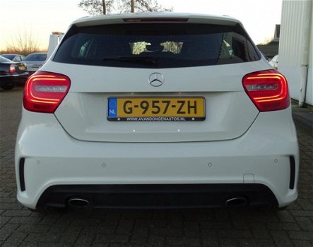 Mercedes-Benz A-klasse - A 180 AMG-Line, PDC, Navi, Xenon, DealerOH - 1