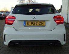 Mercedes-Benz A-klasse - A 180 AMG-Line, PDC, Navi, Xenon, DealerOH