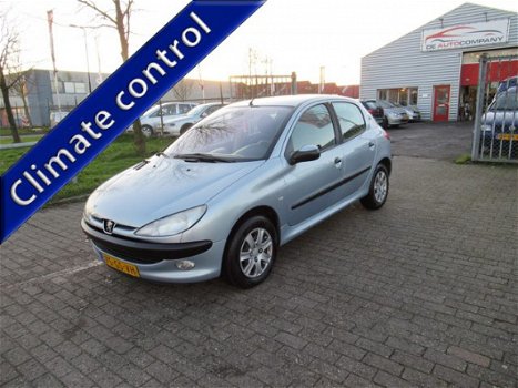 Peugeot 206 - 1.6-16V Gentry 5-Deurs/Climate control - 1