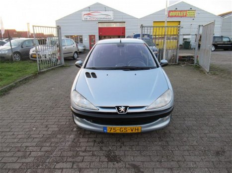 Peugeot 206 - 1.6-16V Gentry 5-Deurs/Climate control - 1