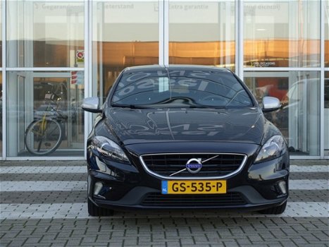 Volvo V40 - 2.0 D2 120PK R-Design B. | NAVI | ECC | PDC - 1