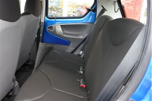 Toyota Aygo - 1.0-12V COOL 5 deurs | Airco | Bluetooth | radio/cd - 1