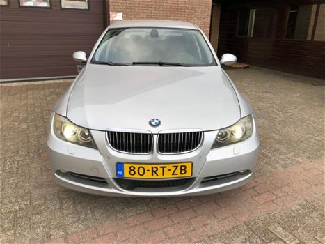 BMW 3-serie - 320i Dynamic Executive N.A.P. Xenon PDC V+A Automaat Nwe ketting + klepseals - 1