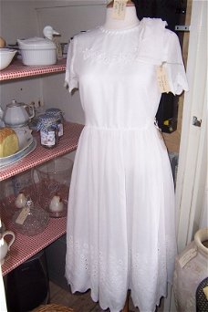 Mooie oud wit brocante jurk met onderrok